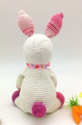 Free Crochet Bunny, Crochet Rabbit Free Pattern, Bunny Rabbit Pattern, Amigurumi Bunny Pattern, Crochet Bird, Easy Amigurumi Pattern, Crochet Bird Patterns, Diy Crochet Toys, Crocheted Dress