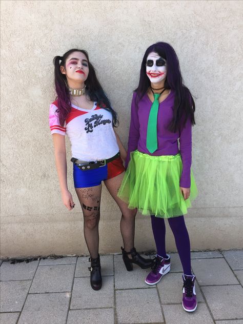 #Harley #Quinn and #joker #bestfriend #costume #couple Duo Spirit Week, Joker And Harley Costumes, Two Face Costume, Harley Costume, Joker Girl, Joker Halloween Costume, Batman And Joker, Costume Couple, Cosplay Costumes For Men