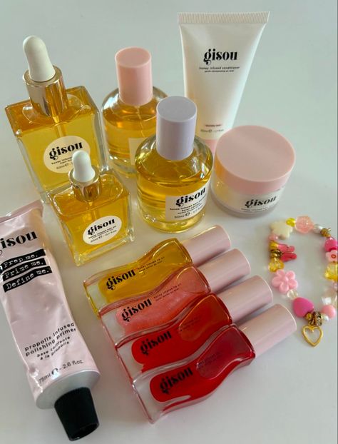 #gisou #aesthetic #hair #lips #beautyblog Gisou Aesthetic, Gisou Products, Sephora Skin Care, Aesthetic Skincare, Perfect Skin Care Routine, Pretty Skin Care, Skin Care Items, Makeup Items, Makati