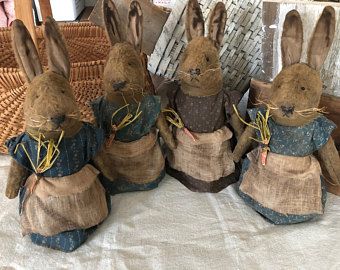 Primitive epattern | Etsy Primitive Spring Decor, Primitive Rabbit, Primitive Pumpkin, Primitive Patterns, Rabbit Pattern, Easter Bunny Rabbit, Primitive Crafts, Primitive Dolls, Uncle Sam