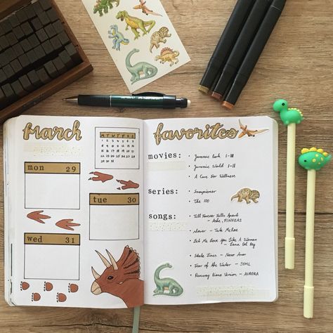 Dinosaur Bullet Journal, Planner Themes, Personal Journal, Bullet Journal Spreads, Journal Spreads, Bullet Journal Writing, Dinosaur Theme, Journal Themes, Weekly Spread