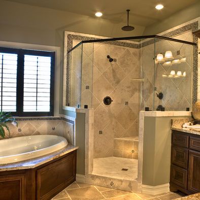 Large Corner Shower Corner Tubs, Old World Bathroom, Dream Bathroom Master Baths, Makeover Kamar Mandi, Traditional Bathroom Designs, Large Bathroom, Corner Tub, Small Bedrooms, Master Bath Remodel