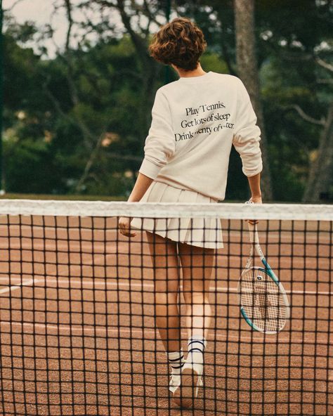 Tennis Photoshoot, Emily Oberg, Arthur Ashe, Rich Clothes, Pleated Skirt Short, Venus Williams, Tennis Clubs, Play Tennis, Sporty And Rich