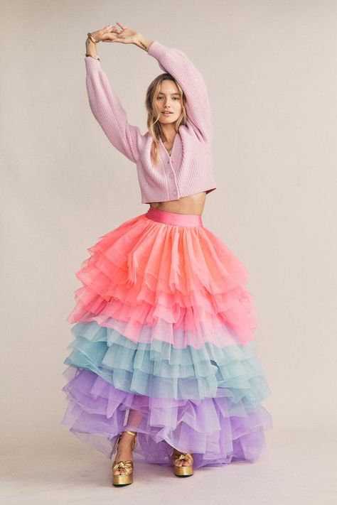 Gonna In Tulle, Rainbow Skirt, Bridal Skirts, Skandinavian Fashion, Rainbow Outfit, Layered Fashion, Tulle Tutu, Rainbow Dress, Party Gowns