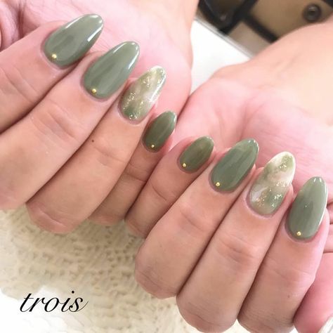 Sunflower Nail Art, Rock Nails, Feet Nail Design, Self Nail, Minimal Nails Art, April Nails, Eye Nail Art, Green Nail Art, Sunflower Nails