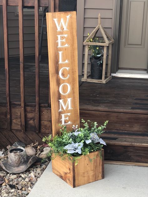 Welcome Sign Planter, Welcome Planter, Diy Address Sign, Porch Planter, Diy Planters Outdoor, Diy Flower Boxes, Door Planter, Raised Planter Boxes, Welcome Signs Front Door