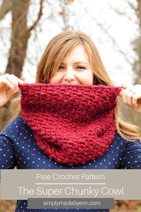 A girl pulling a maroon super chunky cowl crochet pattern around her mouth and laughing Crochet Planter Cover, Diy Projects For Fall, Cowl Patterns, Crochet Snood, Cozy Diy, Crochet Cowl Free Pattern, Crochet Cowls, Chunky Cowls, Crochet Neck Warmer