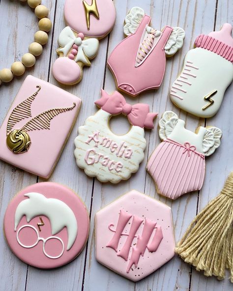 Harry Potter Baby Shower Cookies, Harry Potter Baby Shower Cake, Harry Potter Baby Girl, Harry Potter Themed Food, Harry Potter Food Ideas, Harry Potter Shower, Harry Potter Snacks, Harry Potter Valentines, Baby 2024