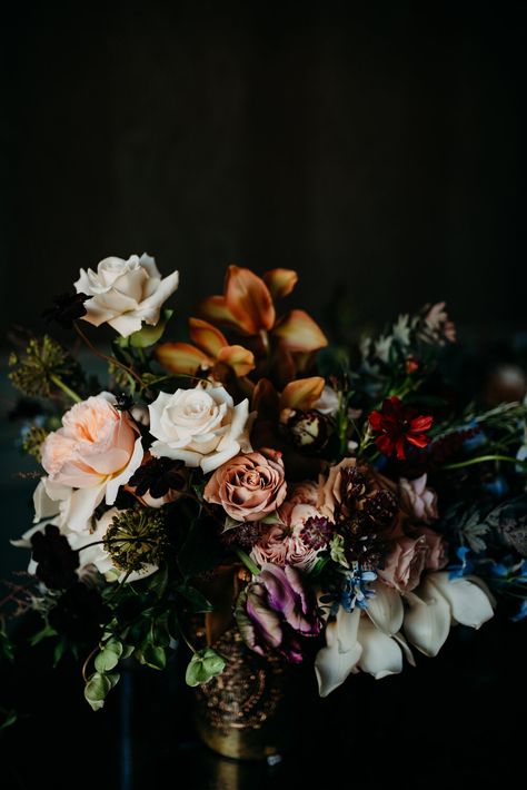 Dutch Masters Flowers Wedding, Moody Spring Florals, Dark Bouquet Aesthetic, Dark Flower Bouquet Aesthetic, Dark Moody Bouquet, Moody Flowers Wedding, Moody Florals Wedding, Dark Moody Florals, Dark And Moody Floral Arrangements