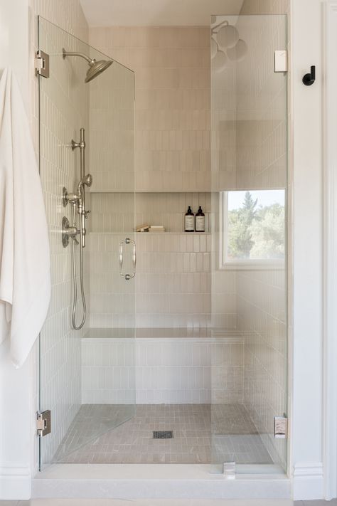 Primary shower. Shower niche. Polished nickel fixtures. Orange County interior design. Polished Nickel Bathroom Fixtures, California Modern Interior, Yellow Kitchen Cabinets, Timeless Bathroom Design, Polished Nickel Bathroom, Cabin Style Homes, Relaxing Bathroom, Timeless Bathroom, California Modern