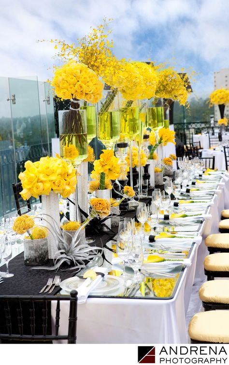 Yellow Centerpieces, Wedding Reception Themes, Batman Wedding, Yellow Wedding Theme, Beautiful Table Settings, Long Table, Yellow Wedding, Wedding Centerpiece, Deco Table