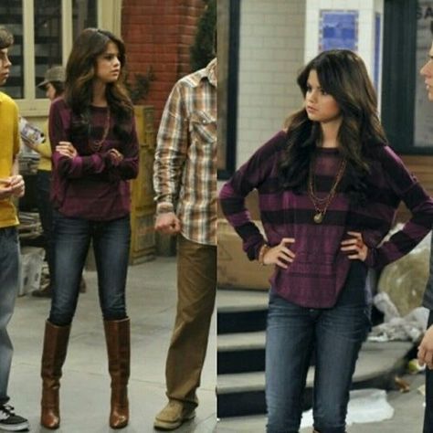 Selena Gomez 2010 Outfits, Alex Russo Outfits, Victoria Justice Outfits, 2010 Outfits, 2000s Disney, Channel Outfits, Tv Outfits, 2000s Outfit, Selena Gomez Outfits