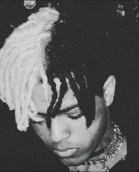 Jahseh Onfroy Black And White, Jahseh Onfroy, I Miss Your Smile, Xxxtentacion Quotes, Miss X, Ice Hotel, X Picture, White Pictures, Love U Forever