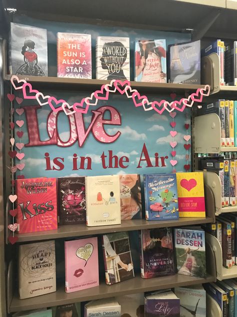 Romance Book Display Library, Romance Library Book Displays, Valentine Library Bulletin Board Ideas, Library Lovers Month, Valentines Book Display, School Library Activities, Winter Library, Valentines Display, School Library Book Displays