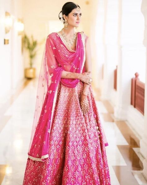 Alternate & Cool New Ways To Drape Your Dupatta For The Mehendi! | WedMeGood Indian Bridal Couture, Indian Bridesmaids, Wedding Dresses Indian, Indian Pink, Indian Bridal Lehenga, Anita Dongre, Trendy Wedding Dresses, Bridal Lehenga Choli, Dresses Indian