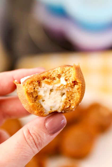 Instant Pot Pumpkin Bites - homemade pumpkin muffin bites with a sprinkle of cinnamon and a swirl of cream cheese. Homemade Pumpkin Muffins, Pumpkin Bites, Pumpkin Risotto Recipes, Muffin Bites, Instant Pot Pumpkin, Pumpkin Risotto, Pumpkin Cream Cheese Muffins, Pumpkin Cream Cheese, Pumpkin Spice Muffins