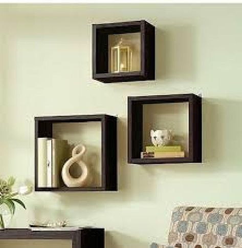 Wooden Wall Decorating Ideas 2022 Home Interior Wall Design decoration//Tips And Inspiration Floating Cube Shelves, Shelves Light, Square Shelves, Cube Wall Shelf, Corner Shelf Design, Wall Shelves Living Room, Etagere Cube, Wall Cubes, Shelf Decor Bedroom