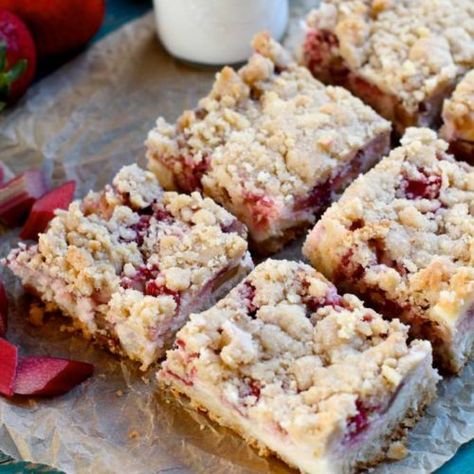 Strawberry Crumb Bars, Pistachio Crumble, Strawberry Rhubarb Recipes, Strawberry Pistachio, Sugar Cookie Bar Recipe, Rhubarb Bars, Magic Door, Crumb Bars, Rhubarb Desserts