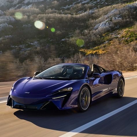 The 2025 McLaren Artura Spider Is a 690 HP Supercar Convertible Mclaren Artura, New Rolls Royce, Mclaren Cars, Fast Sports Cars, High Performance Cars, Jeep Wagoneer, Bugatti Cars, Exotic Sports Cars, Hot Hatch