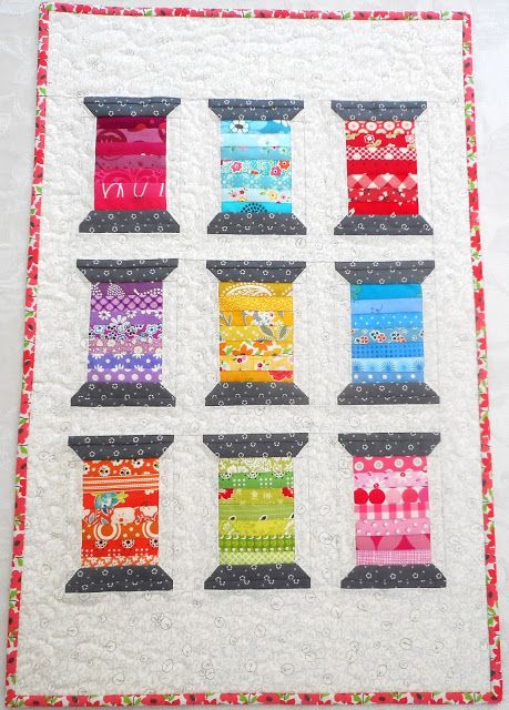 Spool Quilts Ideas, Mini Quilts Patterns Free Wall Hangings, Spool Quilt Block, Cute As A Button Quilt Pattern, Thread Spool Quilt Pattern, Spool Quilt Block Free Pattern, Thread Spool Quilt Block, Spool Quilt The Featherweight Shop, Quilt Sewing Room