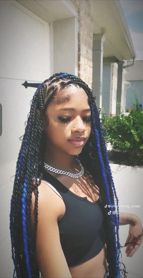 Braids For Black Women Design, Braid Style Ideas For Black Women, Braid Color Hairstyles, Box Braid Designs For Black Women, Braided Color Hairstyles, Braid Hairstyles For Back To School, Braided Hairstyles Box Braids With Color, Easy Natural Braids For Black Women, Green And Red Braids