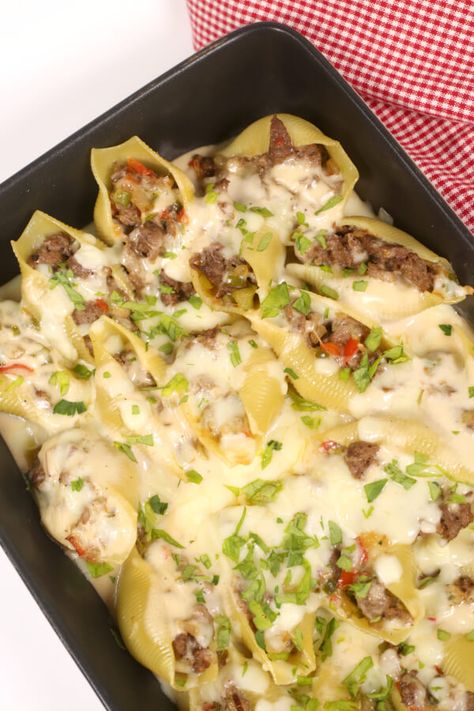 Cheese Steak Stuffed Shells, Steak Stuffed Shells, Hamburger Meat Dishes, Jumbo Shell Recipes, Philly Cheese Steak Recipe, Cheesesteak Recipe, Cheese Stuffed Shells, Shells Recipe, Easy Steak Recipes