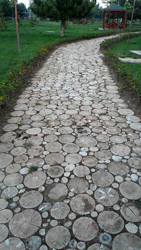 How to Decor your maintenance path design and decor with stones and Wood working/Home decoration home 🏠 decorations home Decor Tips home Decor and design path design for home. Cordwood Path, Decor With Stones, Elegance Aesthetic, Backyard Birds Sanctuary, Log Planter, Backyard Walkway, Walkway Landscaping, Hillside Garden, Garden Paving