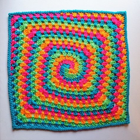 Spiral Illusion Square- Free Crochet Pattern – Crochet Instinct Spiral Illusion, Spiral Crochet Pattern, Squares Design, Spiral Crochet, Shoes Crochet, Crochet Poncho Free Pattern, Crochet Blanket Pattern Easy, Crochet Blanket Designs, Crochet Motif Patterns