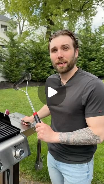 Bbq Recipes Grill, Bbq Hacks, Helpful Hacks, Grill Brush, Connective Tissue, Grill Grates, A Potato, Grilling Season, Bbq Recipes