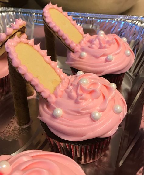 Barbie High Heel Cupcakes, Barbie Cupcakes Ideas, Shoe Cupcakes High Heel, High Heeled Shoe Cupcakes, Stiletto Cupcakes, Cupcake High Heels, Cupcake Heels, Lingerie Cupcakes, Heel Cupcakes