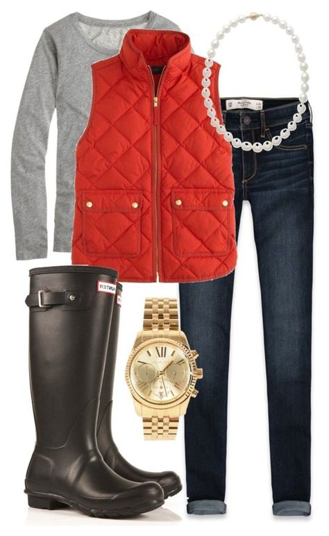 Womens Black Booties, Red Vest, Moncler Jacket, Norma Jeane, Quilted Vest, Vest Outfits, Fall Winter Outfits, Outfits Casuales, Autumn Winter Fashion