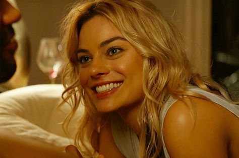 This smile Margot Robbie Focus, Margot Robbie Photoshoot, Margot Robbie Wolf, Margot Robbie Movies, Margot Robbie, Girl Crush, Harley Quinn, Will Smith, Role Models