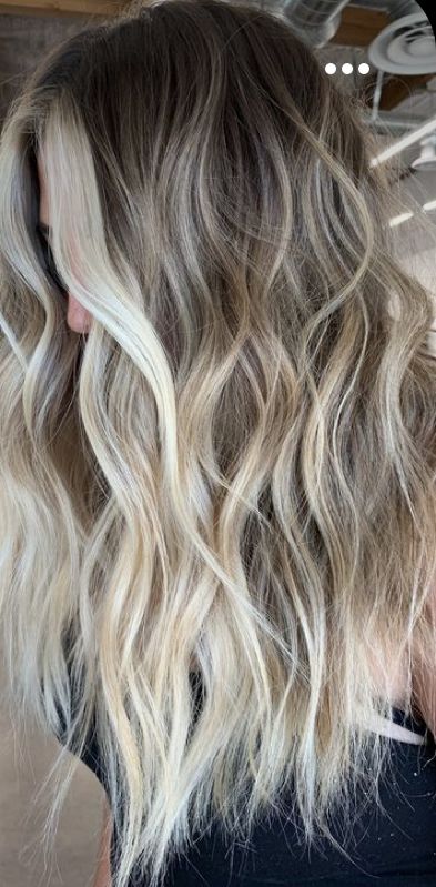 High Contrast Blonde, Trendy Blonde Hair, Blonde Hair With Roots, Blonde Hair Colors, Balayage Blond, Blonde Balayage Highlights, Beautiful Blonde Hair, Cute Hair Colors, Ombre Hair Blonde