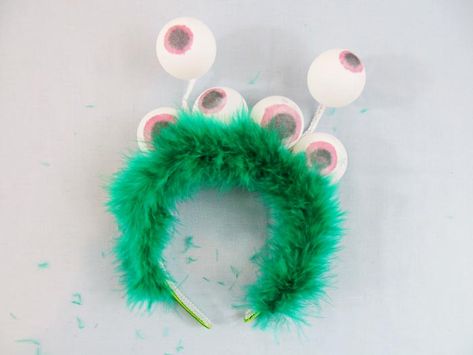 Baby Alien Costume, Diy Alien Costume, Diy Alien, Slime Theme, Alien Headband, Alien Crafts, Last Minute Halloween Costume, Alien Party, Something Green