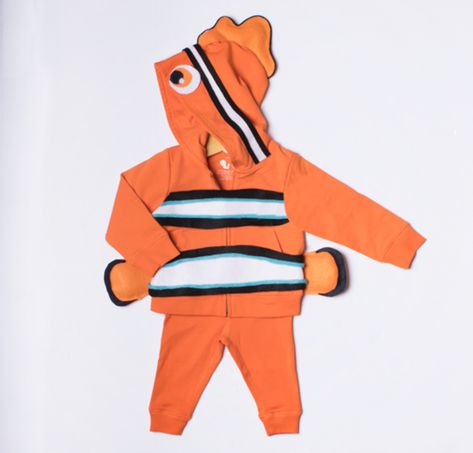 Easy, simple DIY homemade Nemo costume idea for baby using super soft basics from Primary. Enjoy fast, free shipping always! Nemo Baby Costume, Nemo And Dory Costume, Dory Costume, Finding Nemo Costume, Nemo Costume, Nemo Baby, Diy Costumes Kids, Diy Halloween Projects, Halloween Face Mask