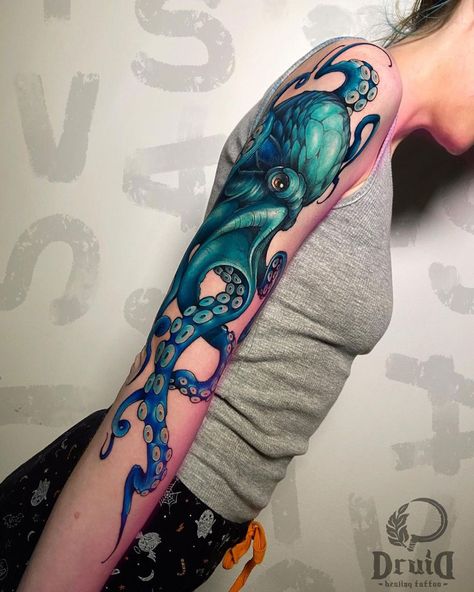 Neotrad Octopus Tattoo, Neo Traditional Tattoo Men, Neo Traditional Octopus Tattoo, Cracken Octopus Tattoo, Octopus Sleeve Tattoo Women, Neo Traditional Octopus, Octopus Leg Tattoo, Neo Traditional Woman, Octopus Tattoos For Women