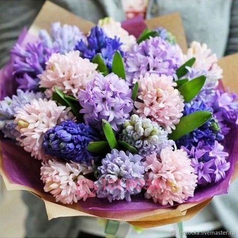 Hyacinth Bouquet, Dark Skin Tattoo, Beautiful Bouquet Of Flowers, Beautiful Bouquet, Master Class, Flowers Bouquet, Getting Married, Beautiful Flowers, Floral Wreath