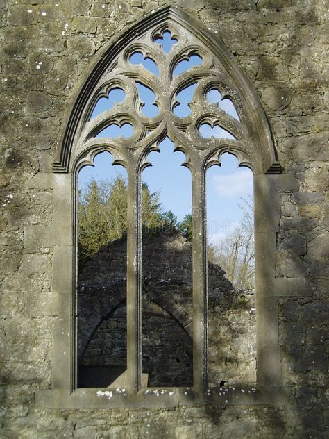 Gothic Arch Window, Medieval Window Drawing, Cathedral Window Photography, Baroque Window, Medieval Gothic Architecture, Medieval Stained Glass Windows, Interesting Windows, Ornate Window, Fancy Window