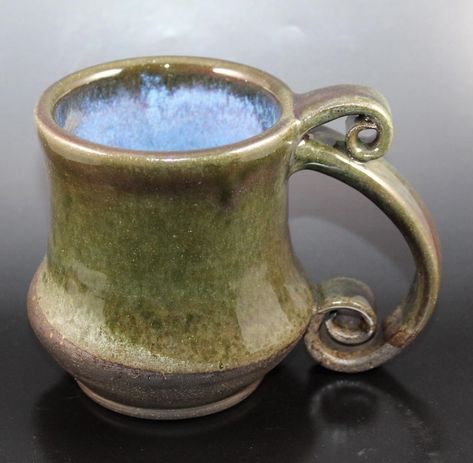 Lord Of The Rings Pottery, Pottery Mugs, Craft Inspiration, The Rings, Lord Of The Rings, Ceramic Pottery, Ceramics