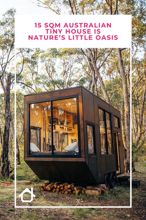 Wood and glass create the simple structure of this tiny cabin. Off Grid Tiny House, Off Grid House, Tiny House Exterior, Tiny Cabins, Tiny Cottage, Modern Tiny House, Tiny Cabin, Tiny House Movement, Tiny House Living