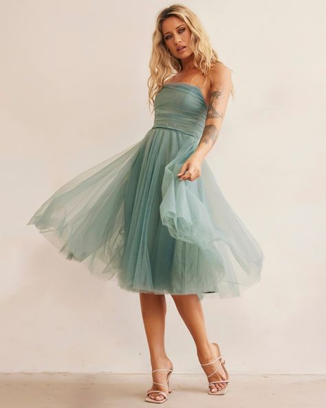 Just Me Being Me 💋⁠Swingin' It Midi Dress Sage #sageandpaige Prom Dresses Midi, Red Dress Day, Rompers Dressy, Being Me, Dress Sage, Jumpsuit Dressy, Bottom Design, Strapless Tops, Green Midi Dress