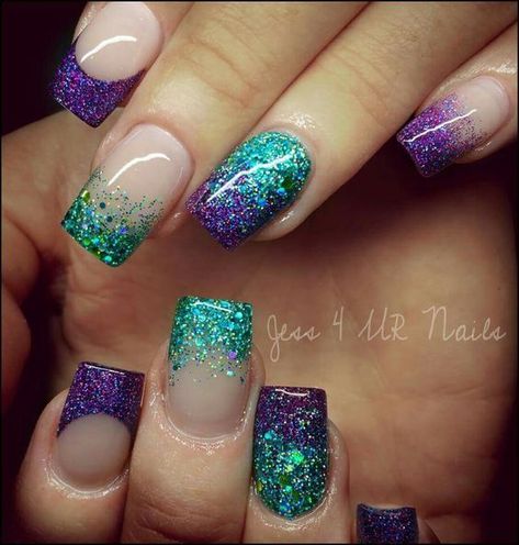 Dip Powder Nail Designs Glitter, Purple Dip Nail Designs, Bright Glitter Nails, Purple And Teal Nails, Glittery Nail Ideas, Fun Purple Nails, Nail Design Glitter, Unghie Sfumate, January Nails