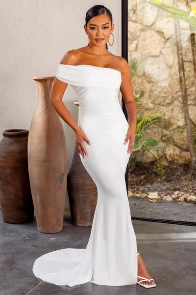 Split Dress Thigh, Fishtail Maxi Dress, Maxi Dresses Uk, Club L London, Dresses Club, Bond Girls, White Bodycon, Maxi Dress Prom, Sequin Maxi Dress