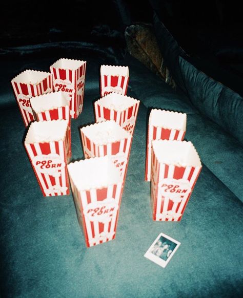 Vintage Movie Night, Movie Theater Aesthetic, Cinema Popcorn, Drive In Cinema, Vintage Movie Theater, Movie Theater Popcorn, Movie Club, Polaroid Pictures, Drive In Movie