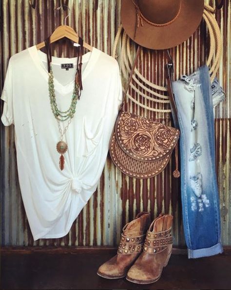 Vetement Hippie Chic, Mode Country, Estilo Cowgirl, Look Hippie Chic, Look Boho Chic, Western Boutique, Mode Hippie, Looks Country, Estilo Country