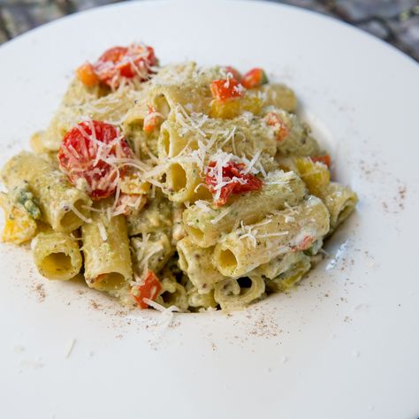 Pesto and Veggie Tortiglioni - So Delicious Tortiglioni Recipes Pasta, Recipes Pasta, Pasta Soup, Vegetarian Cheese, So Delicious, Cherry Tomatoes, Pasta Dishes, Casseroles, Pasta Recipes