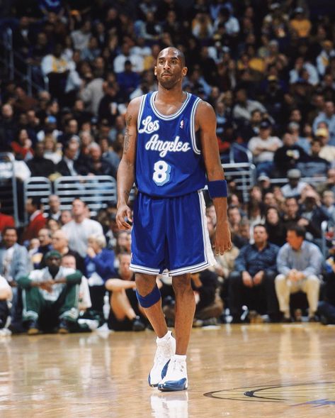 Throwback Sports Content on Instagram: “(2003) Kobe in the throwback Lakers jersey & French Blue 12s. ♾” Dear Basketball, Kobe Bryant 8, Lakers Jersey, Kobe & Gigi, Kobe Bryant Pictures, Kobe Bryant Wallpaper, Shooting Guard, Air Jordan 12, Nba Pictures