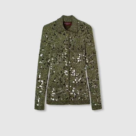 Shop the Tweed blend polo cardigan in green at GUCCI.COM. Enjoy Free Shipping and Complimentary Gift Wrapping. Gucci Tweed, Green Gucci, Polo For Women, Tweed Cardigan, Polo Cardigan, Green Polo, Airport Fashion, Designer Style, The Netherlands