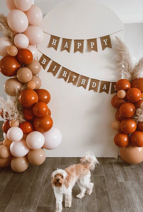 Rust Birthday Theme, Fall Color Birthday Decorations, Burnt Orange Balloon Arch, Burnt Orange Birthday Party, Fall Birthday Party Decorations For Women, Thanksgiving Balloon Garland Ideas, Burnt Orange Birthday Theme, Terracotta Birthday Theme, Burnt Orange Party Decor