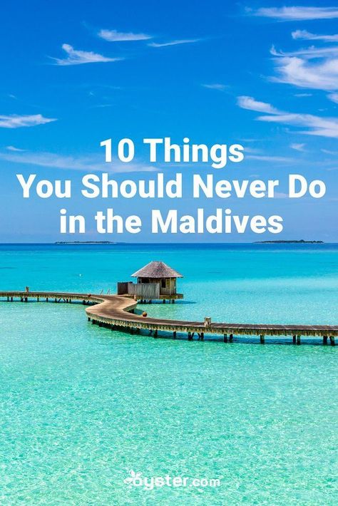 Here are our top 10 mistakes to avoid when traveling to the tropical paradise of the #Maldives. Beach Outfit Maldives, Outfits For The Maldives, Outfits For Maldives, Maldives Honeymoon Outfits, Maldives Outfit, Maldives Travel Guide, Travel Maldives, Maldives Vacation, Underwater Restaurant